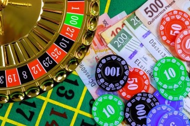 Multi-camera live dealer casino table